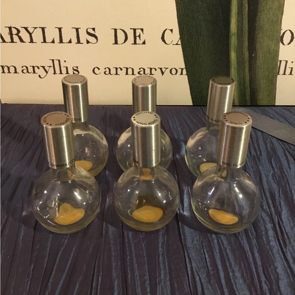VTG 1960’s COLOGNE BOTTLES FROM NINE FLAGS INTERNATIONAL - Picture 2 of 9